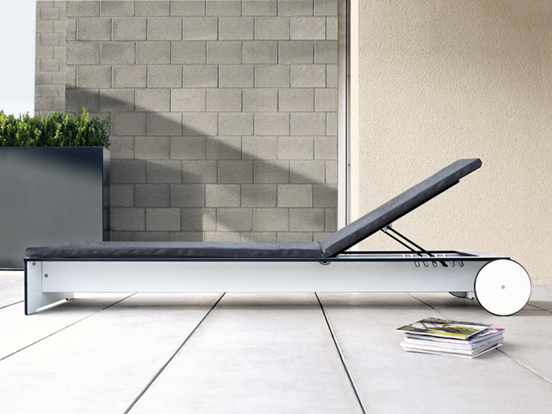 conmoto RIVA Sunbed | Premium Outdoor Lounger