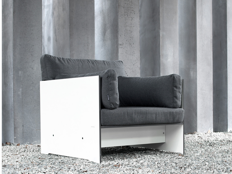 conmoto RIVA Lounger | Modern Outdoor & Indoor Lounge Chair Furniture