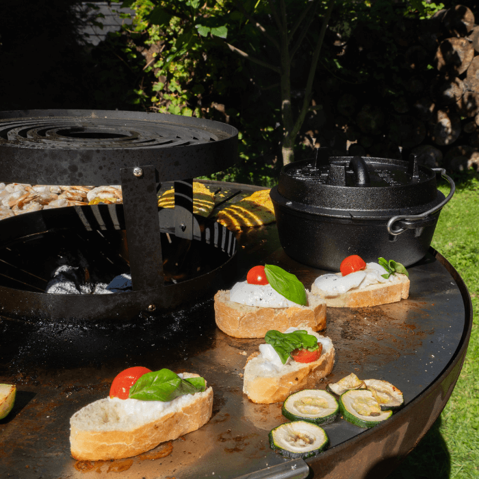HEAT Outdoor Living Turret grill Plancha