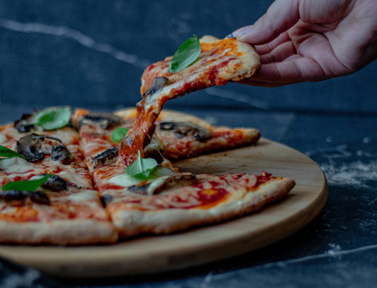 Wood-Fired or Gas? Choosing the Right Pizza Oven for Your UK Garden