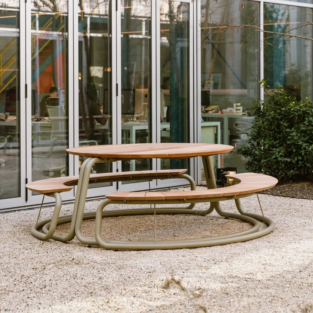 Wünder The Circle Table & Bench Set Outdoor Furniture