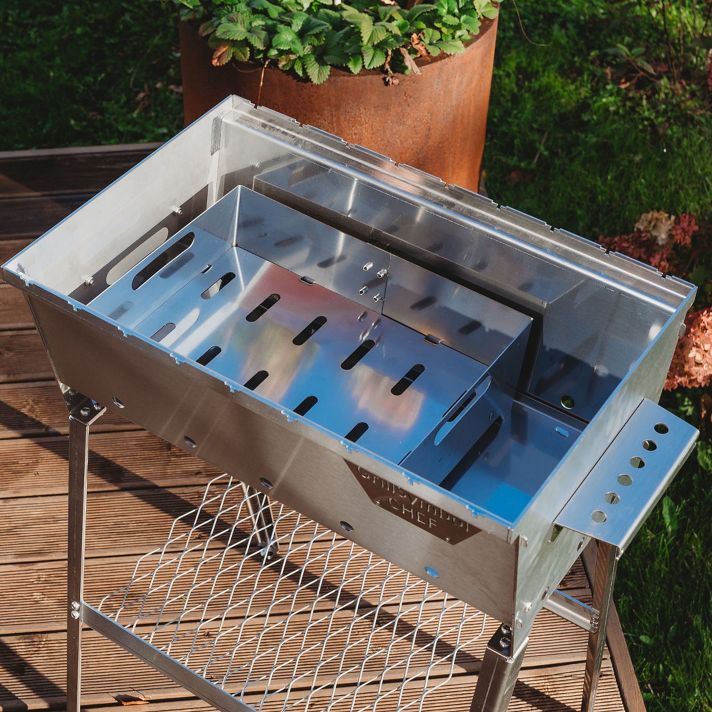 GrillSymbol Charcoal Grill Naked Chef XS Silver