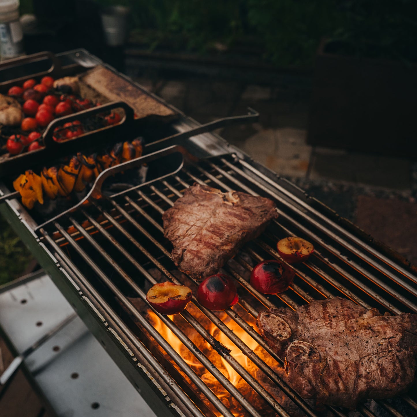 GrillSymbol Charcoal Grill Naked Chef XL Silver