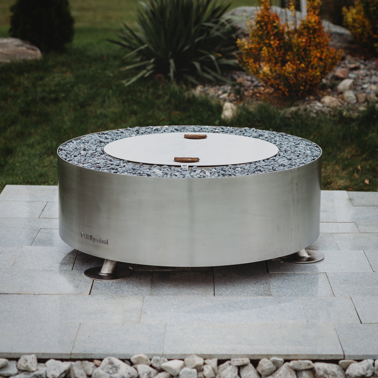 GrillSymbol Stainless Steel Fire Pit Luna Silver - 119 cm