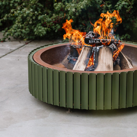 Wünder The Ring green corten steel fire bowl with accessories