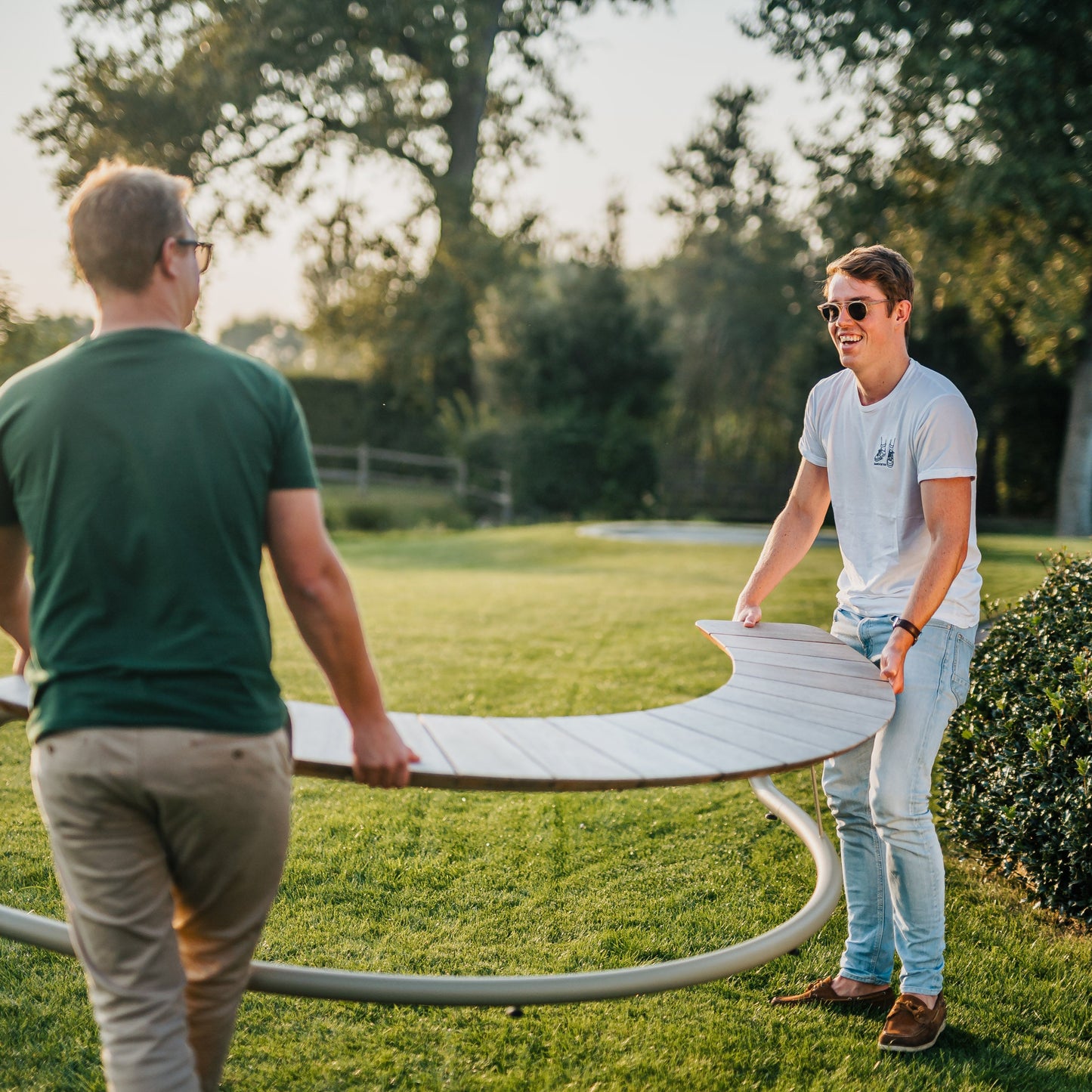 Wünder The Bow Outdoor Semi-Circle Bench