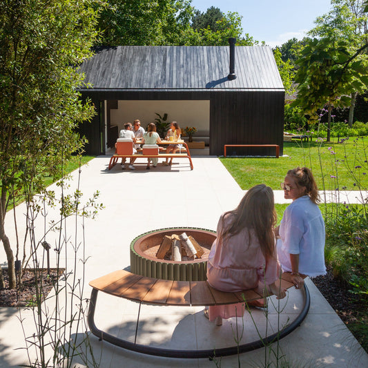 Wünder The Bow Outdoor Semi-Circle Bench