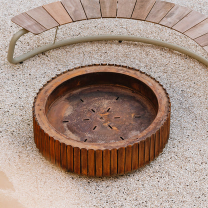 Wünder The Bow Outdoor Semi-Circle Bench