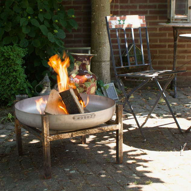 MOODZ Feet Square Carbon For Fire Bowl