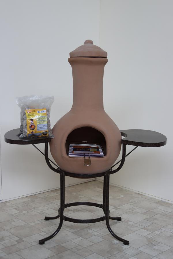 Gardeco BBQ Bundle BBQ bundle pack containing 1 Clay Chimenea